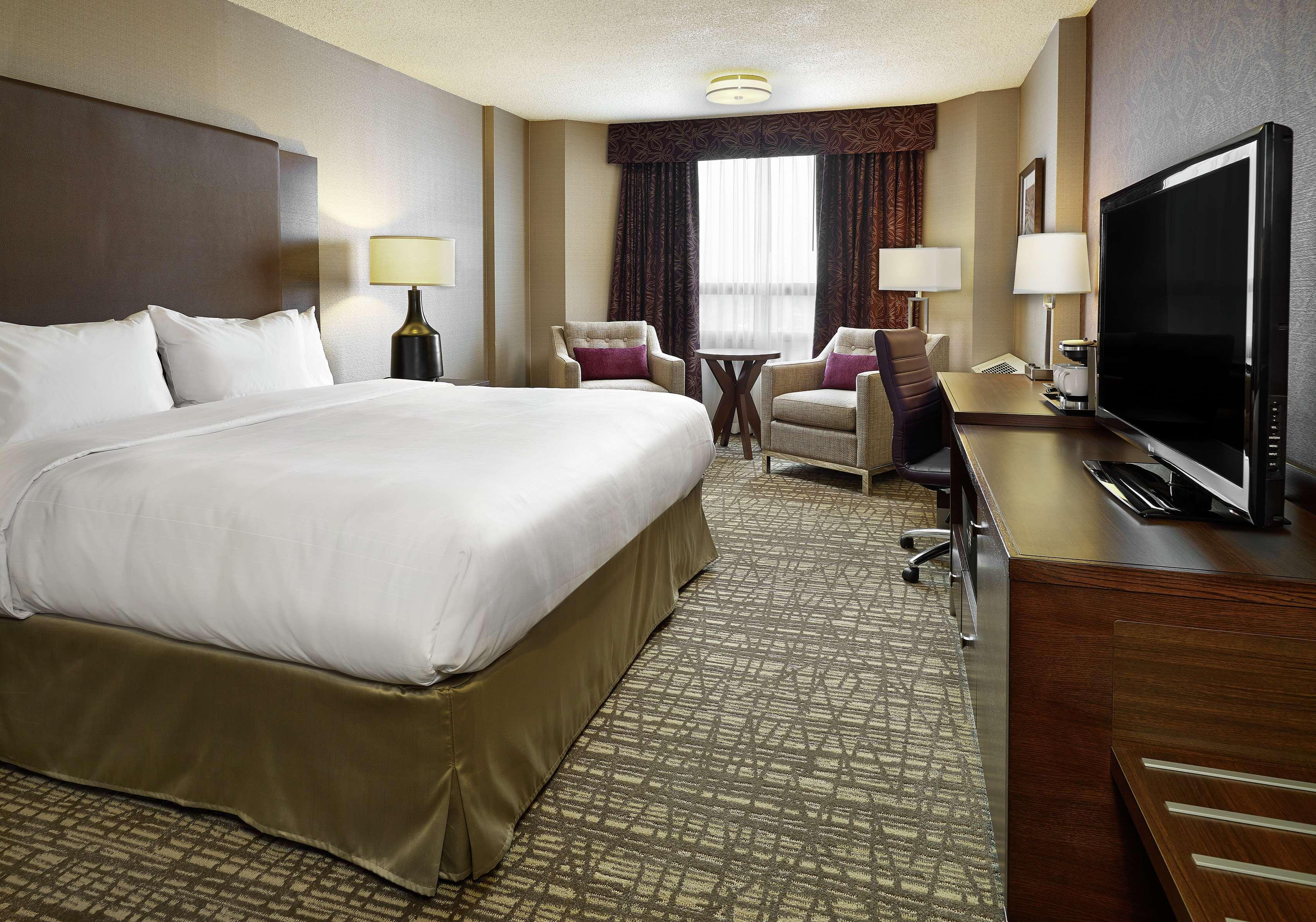 Doubletree By Hilton West Edmonton Hotel Ngoại thất bức ảnh
