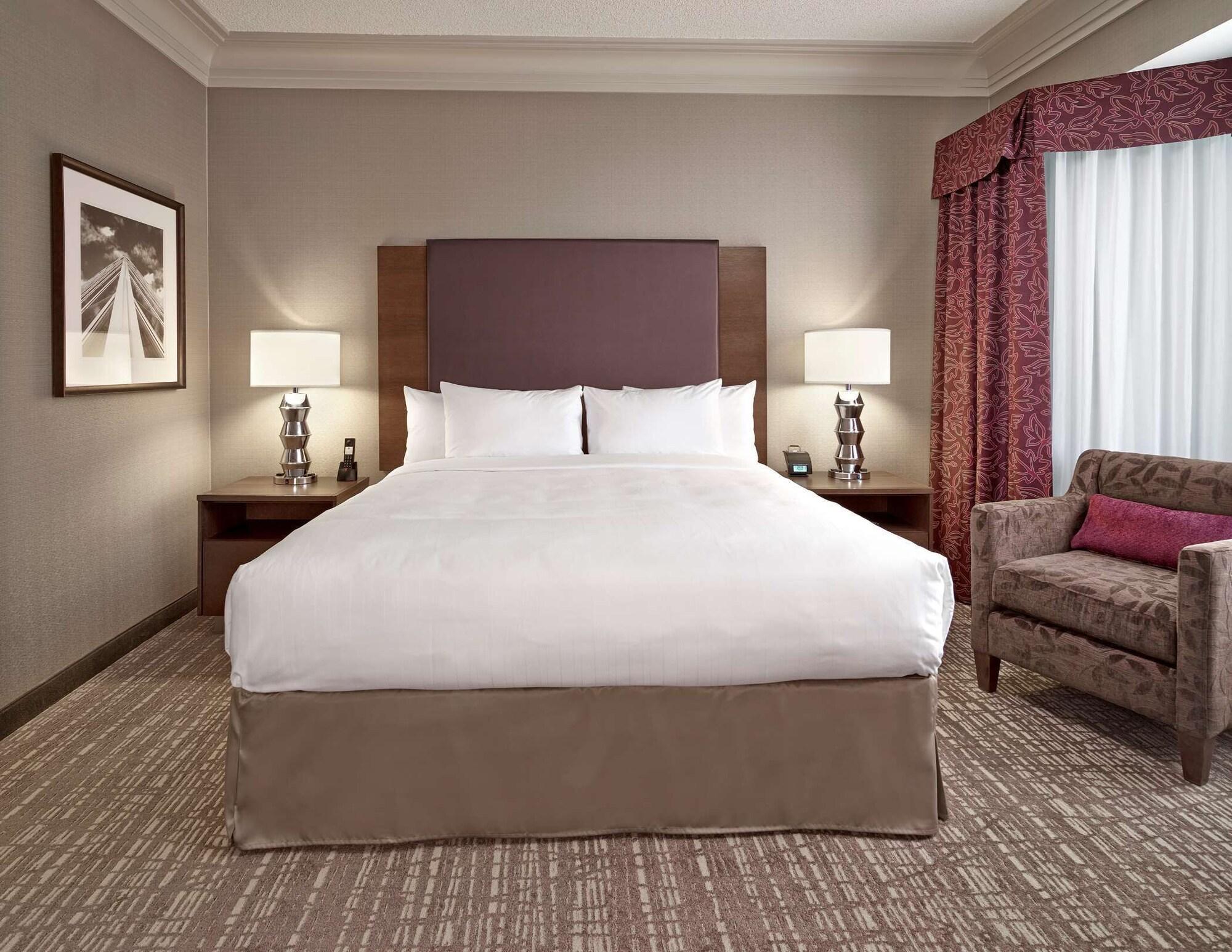 Doubletree By Hilton West Edmonton Hotel Ngoại thất bức ảnh