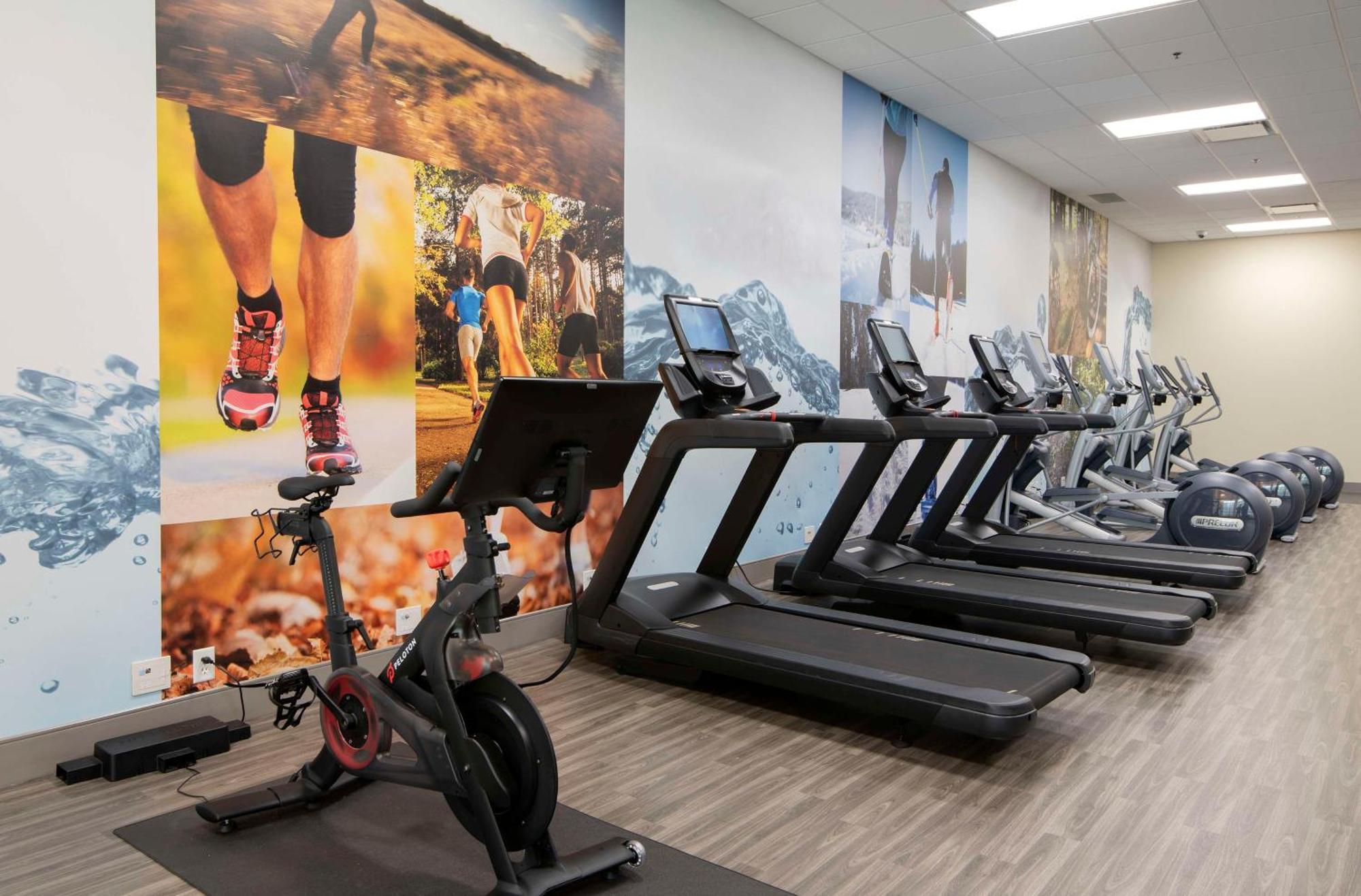 Doubletree By Hilton West Edmonton Hotel Ngoại thất bức ảnh